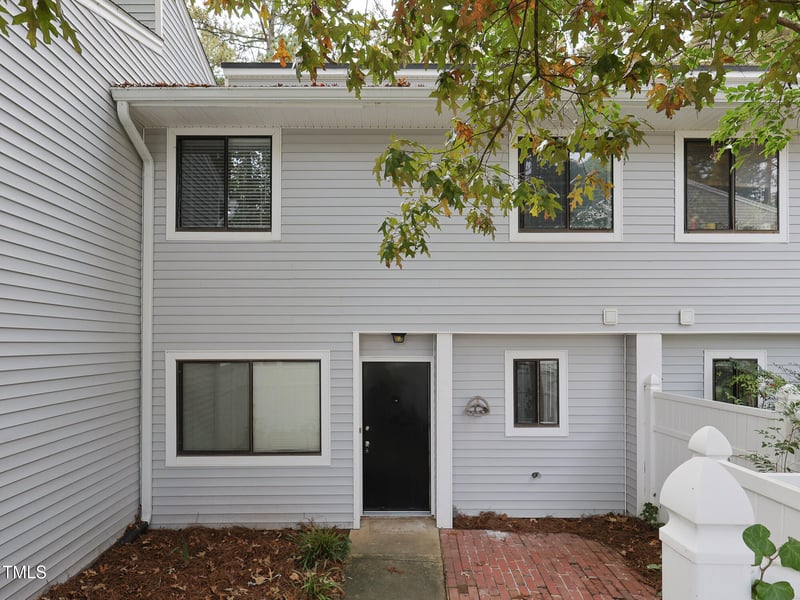7353 Sandy Creek Dr, Raleigh, NC 27614