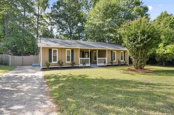 7355 Ryan St, Fayetteville, NC 28314