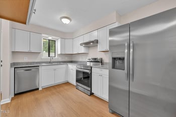 7359 Sandy Creek Dr, Raleigh, NC 27615