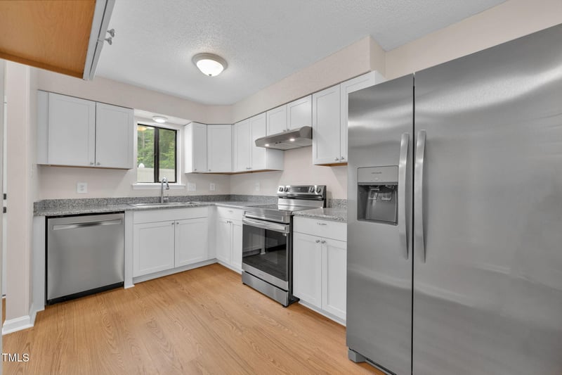 7359 Sandy Creek Dr, Raleigh, NC 27615