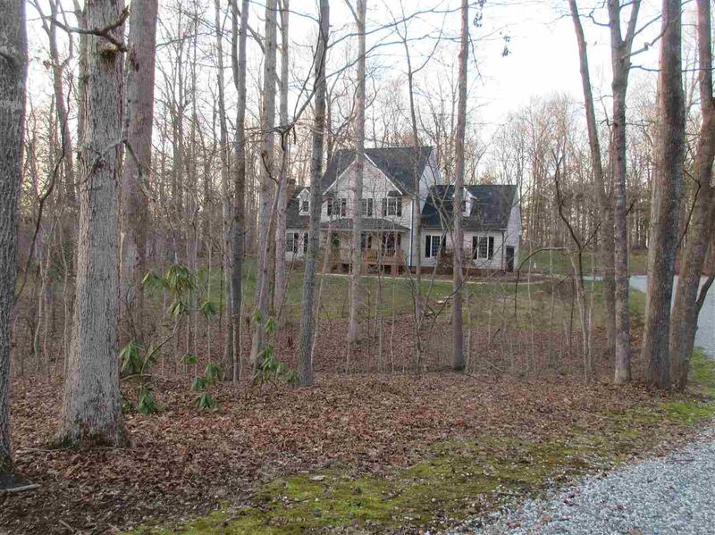 736 Baker Ct, Haw River, NC 27258