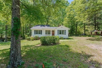 736 Boone Rd, Burlington, NC 27217