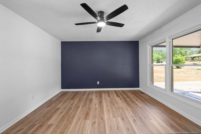 736 Burgoyne Dr, Fayetteville, NC 28314