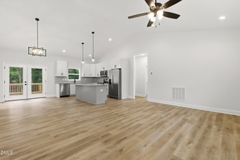 736 Chandler Ave, Burlington, NC 27217