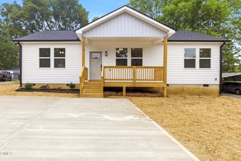 736 Chandler Ave, Burlington, NC 27217