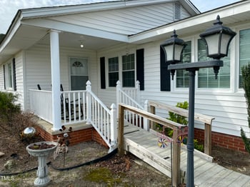 736 Core Rd, Dunn, NC 28334