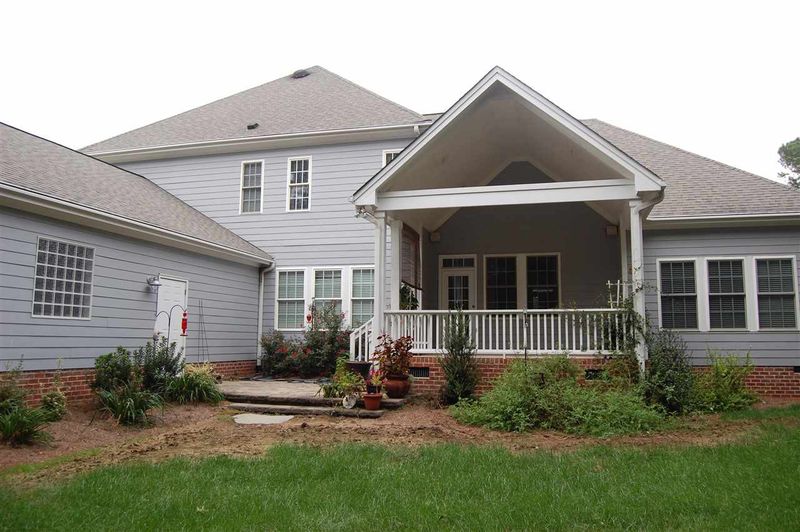 736 Hadrian Dr, Garner, NC 27529