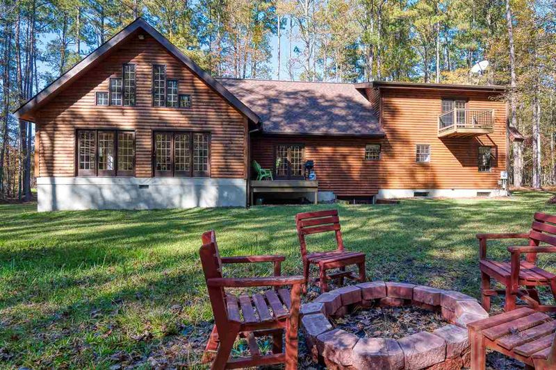 736 Highland Rd, Apex, NC 27523