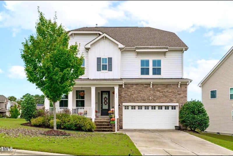 736 Meadowside Ct, Apex, NC 27523