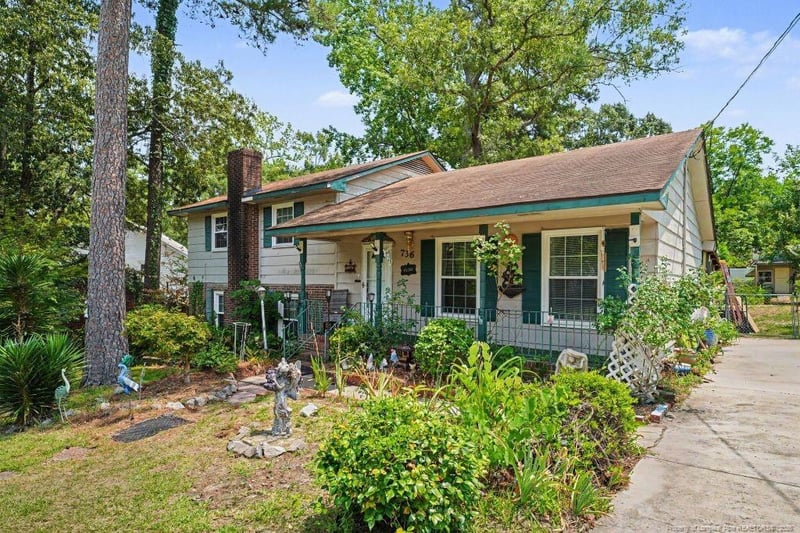 736 Rockwood Dr, Fayetteville, NC 28311