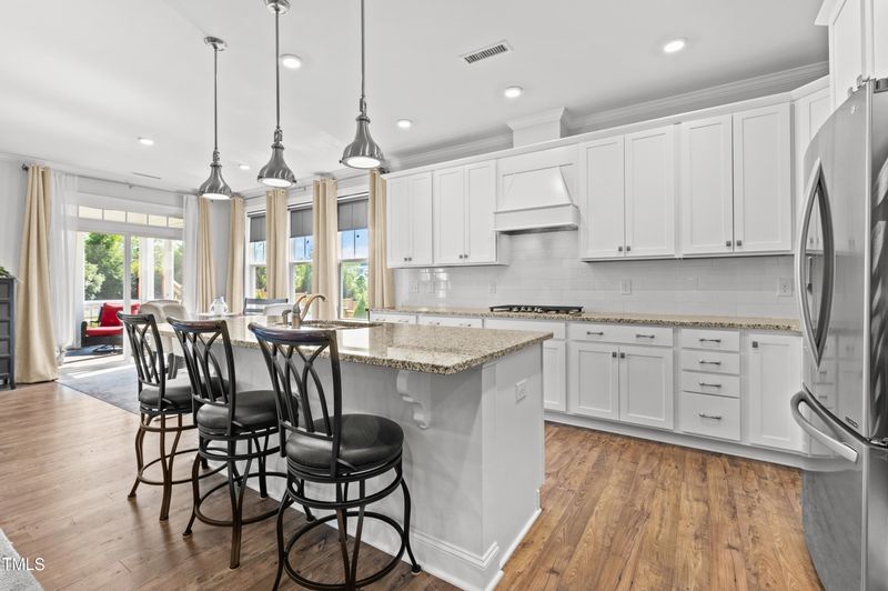 736 Sparrowhawk Ln, Wake Forest, NC 27587