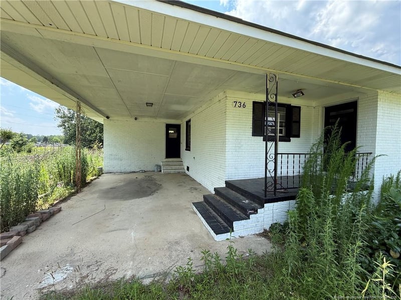 736 Tobermory Rd, Fayetteville, NC 28306