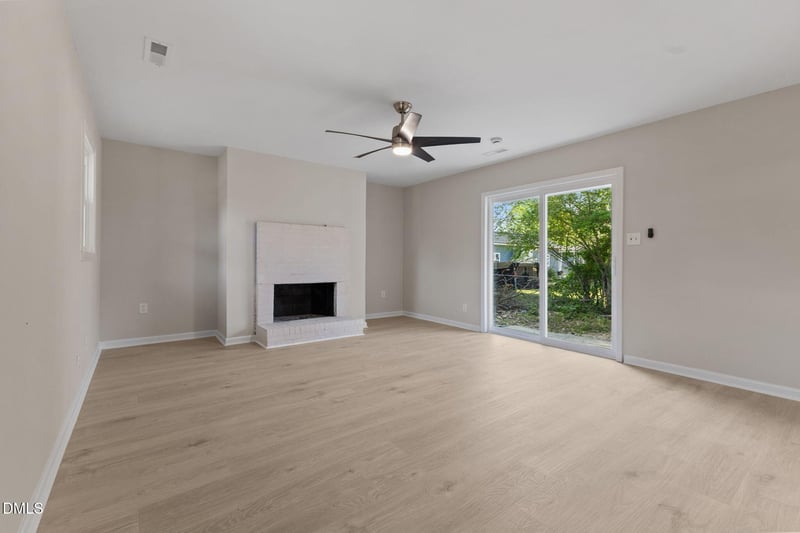 7361 Hyannis Dr, Fayetteville, NC 28304