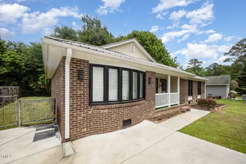 7368 Ryan St, Fayetteville, NC 28314