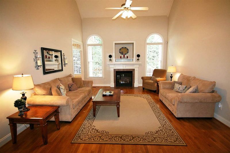 7369 Capulin Crest Dr, Apex, NC 27539