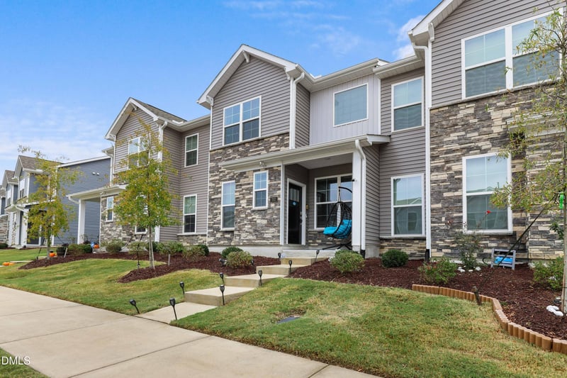 737 Andrade Dr, Fuquay Varina, NC 27526