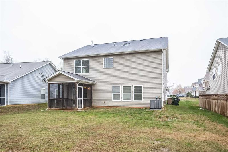 737 Averasboro Dr, Clayton, NC 27520