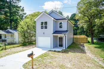 737 Grover Ln, Burlington, NC 27217