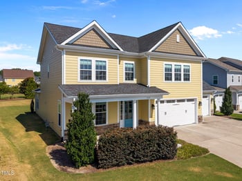 737 Kerr Lake Dr, Fuquay Varina, NC 27526