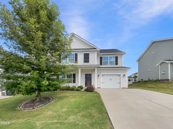737 Lakemont Dr, Clayton, NC 27520