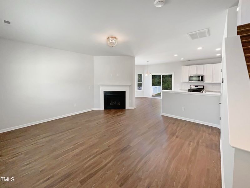 737 Lakemont Dr, Clayton, NC 27520