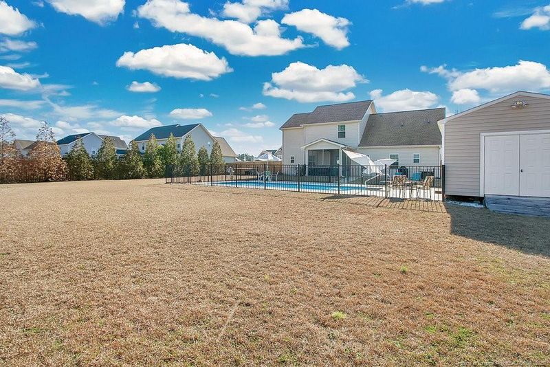 737 Pecan Grove Loop, Hope Mills, NC 28348