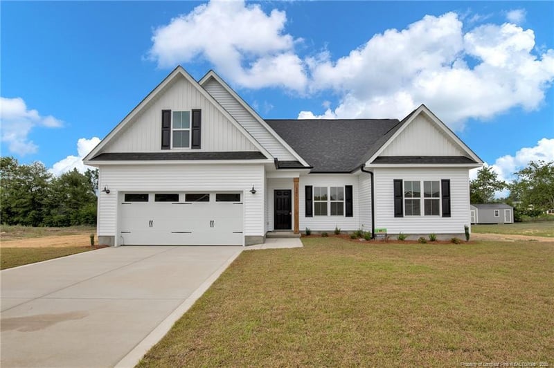 737 Porter Rd, Hope Mills, NC 28348