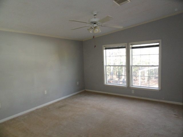 738 Brannon Rd, Zebulon, NC 27597