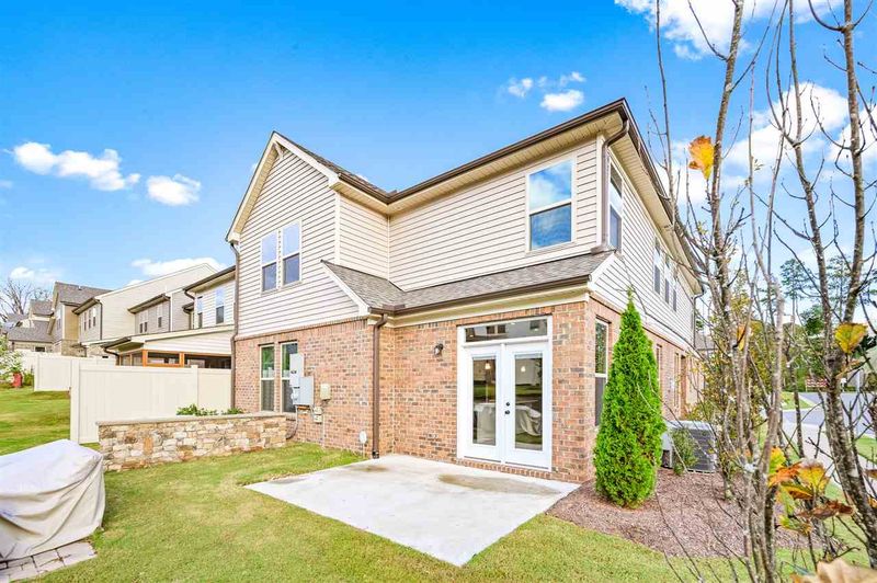 738 Lampwick Ln, Cary, NC 27513