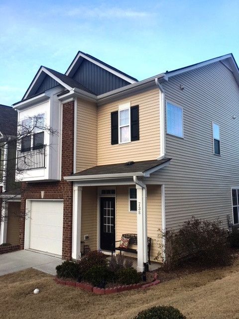738 Silver Stream Ln, Cary, NC 27519