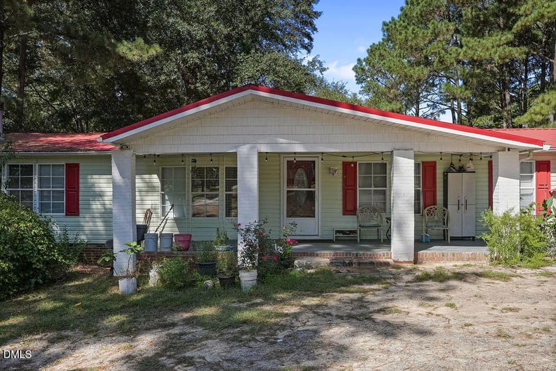 739 Nicole Dr, Sanford, NC 27332