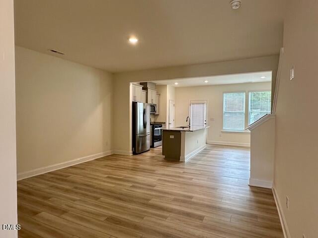 739 Ridge Cliff Ln, Zebulon, NC 27597