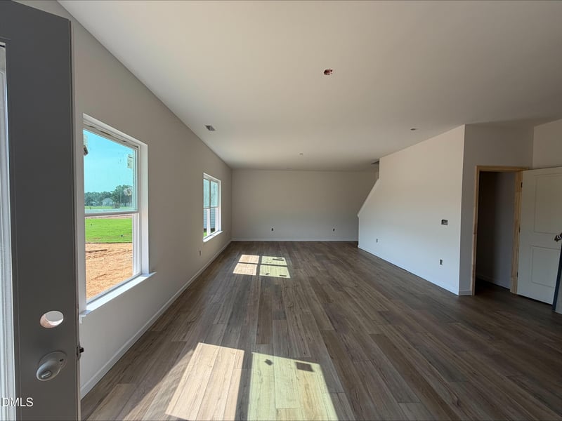 74 Chardonnay Dr, Lillington, NC 27546