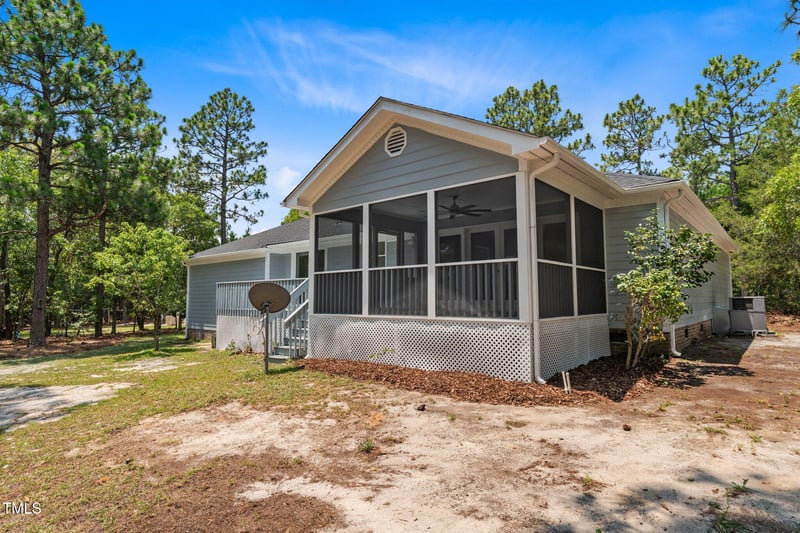 74 Dove Trl, Sanford, NC 27332