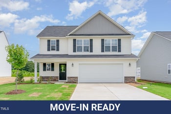 74 Emily Gardens Dr, Selma, NC 27576