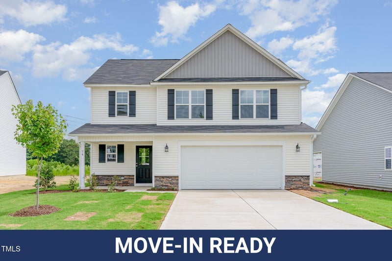 74 Emily Gardens Dr, Selma, NC 27576