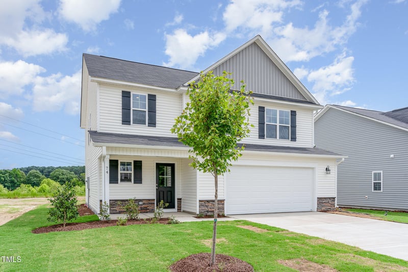 74 Emily Gardens Dr, Selma, NC 27576