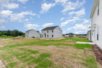 74 Emily Gardens Dr, Selma, NC 27576