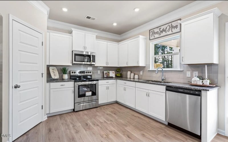 74 Floating Bridge Trl, Lillington, NC 27546