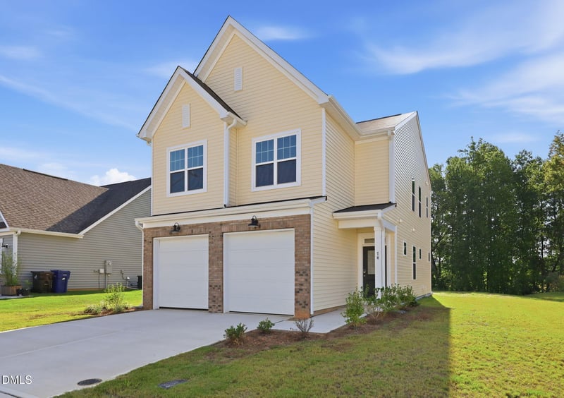 74 Furley St, Sanford, NC 27330