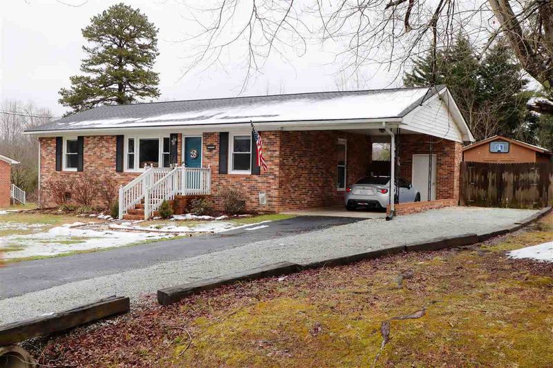 74 Hillcrest Ave, Roxboro, NC 27573