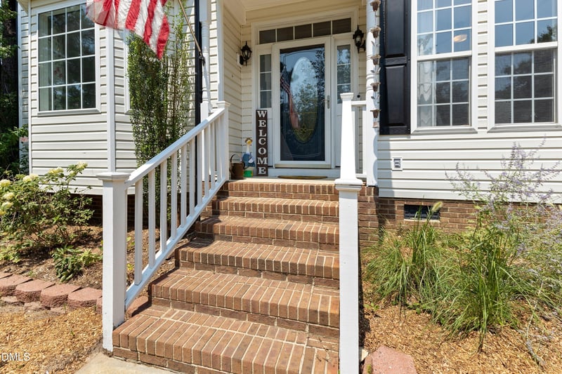 74 Mark Ln, Raleigh, NC 27603