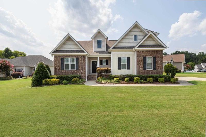74 Wembury Dr, Clayton, NC 27527