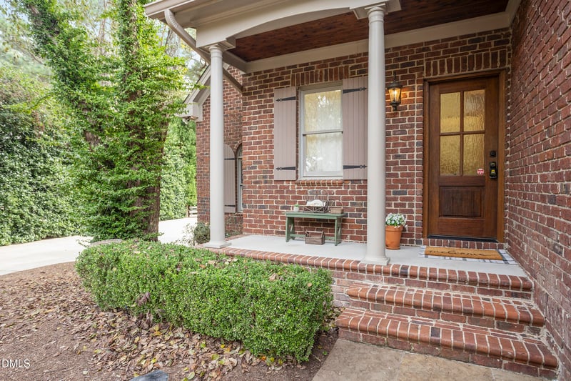 740 Loch Highlands Dr, Raleigh, NC 27606