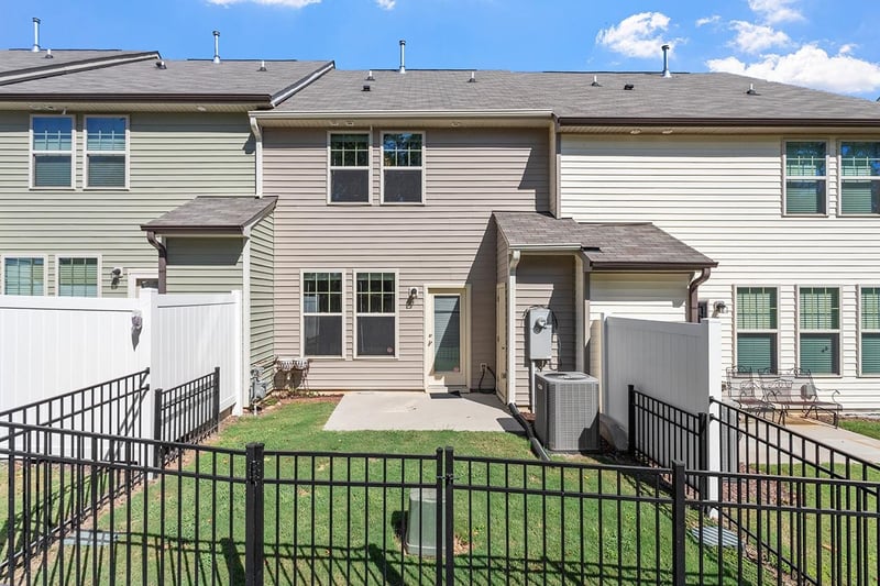 740 Maypearl Ln, Raleigh, NC 27610