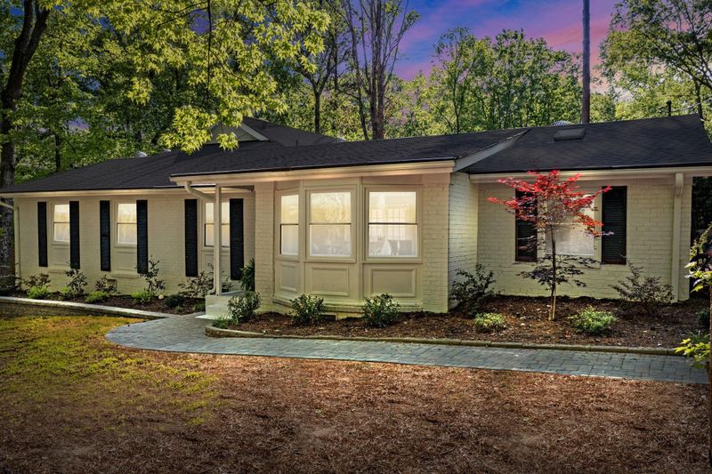 740 Tinkerbell Rd, Chapel Hill, NC 27517