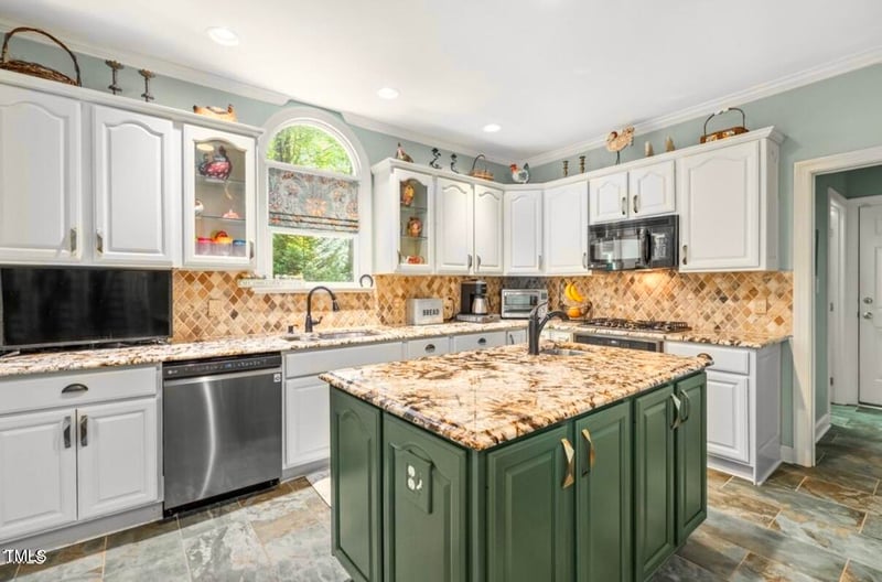 7401 Heartland Dr, Wake Forest, NC 27587