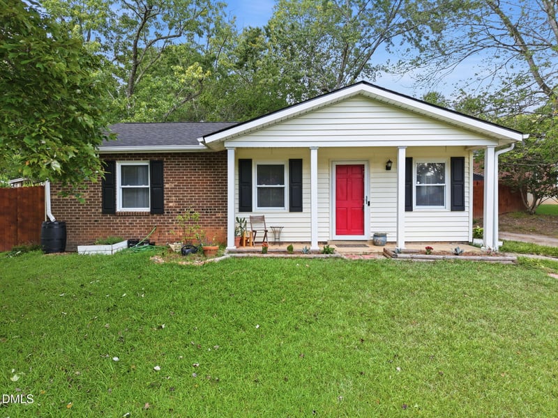7401 Longstreet Dr, Raleigh, NC 27615