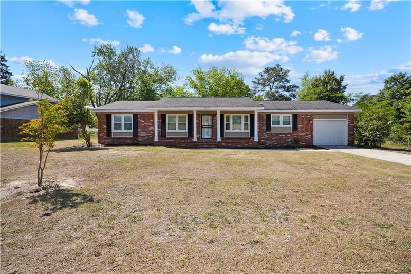 7402 Southgate Rd, Fayetteville, NC 28314