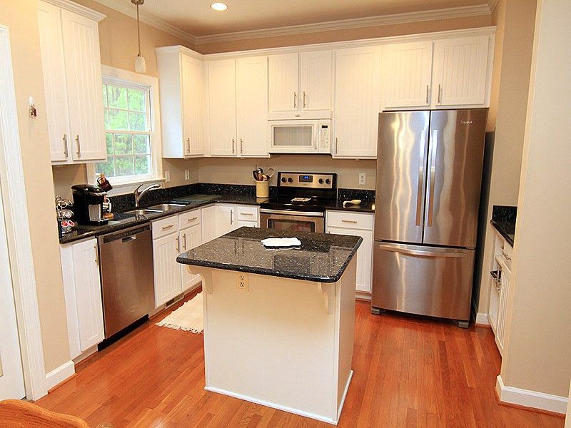 7404 Lakefall Dr, Wake Forest, NC 27587